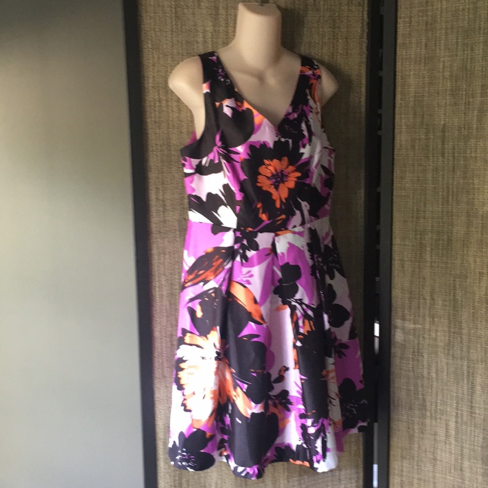 London Times Ladies dress